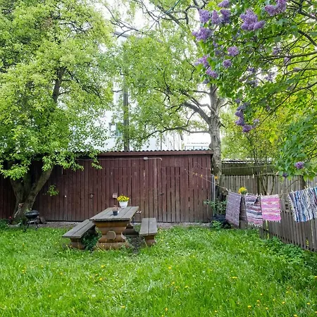 Apartament Artists Near Telliskivi Creative Centre